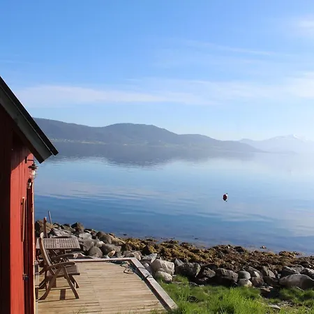 Hjelvikhytta - Flott Beliggenhet Ved Sjoen Hébergement de vacances *