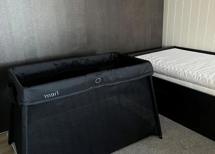 Hjelvikhytta - Flott Beliggenhet Ved Sjoen Ferienhaus *